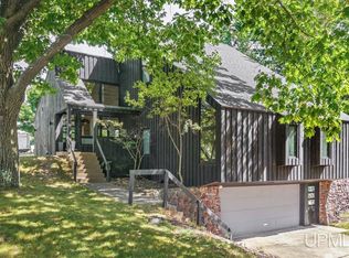 1035 E E St, Iron Mountain, MI 49801