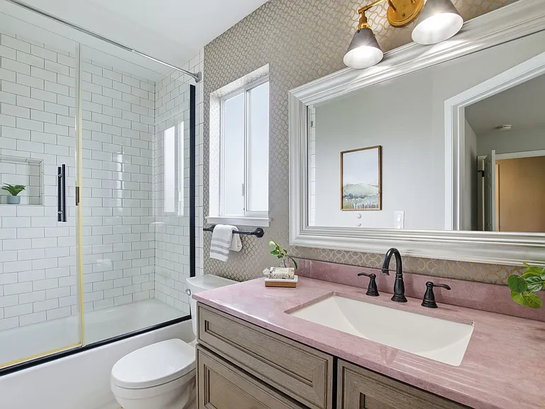 62 Avalon Ct — Photo 28
