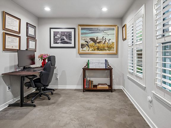 3rd image of 2411 N Hall St APT 36