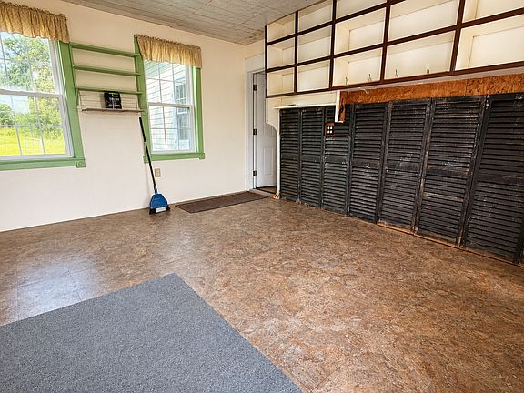 2nd image of 1 Limestone Pl