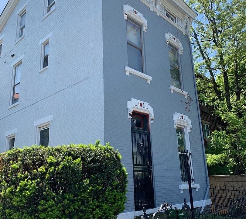 1st image of 15 W McMillan St #02