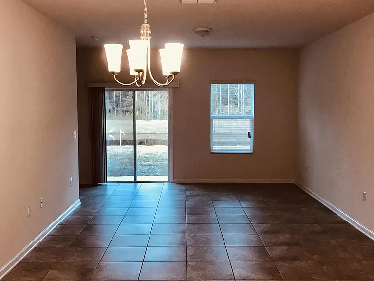663 Servia Dr — Photo 6