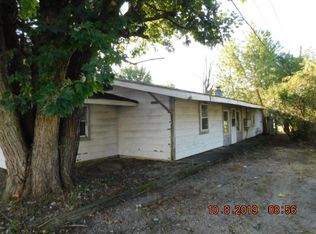 11 E Bell Ave, Redkey, IN 47373