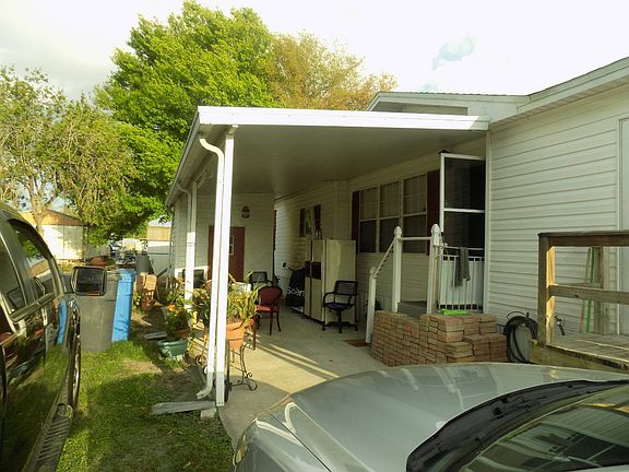 4th image of 9811 Birch Way