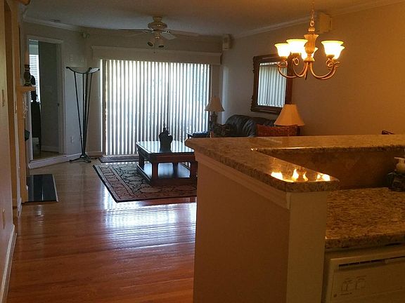4th image of 108 Pier 33 Dr Unit 408