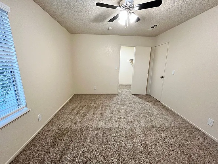 Merit Manor Apartments — Photo 18