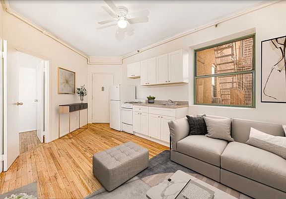 3rd image of 236 W 64th St APT 4E
