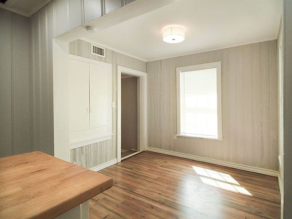 3rd image of 2920 Major St