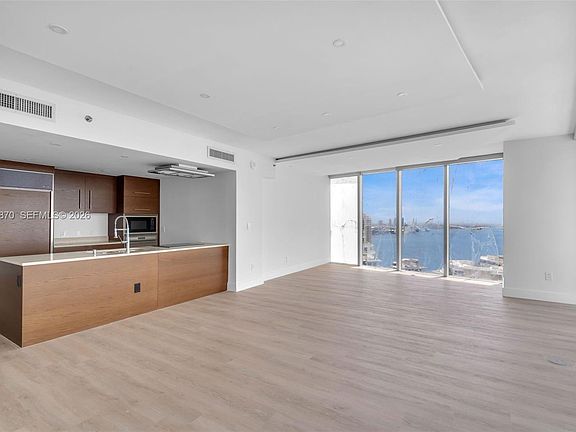 4th image of 495 Brickell Ave APT 3601