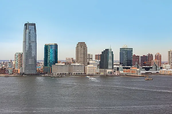 Sold by LG Fairmont Group | media 2