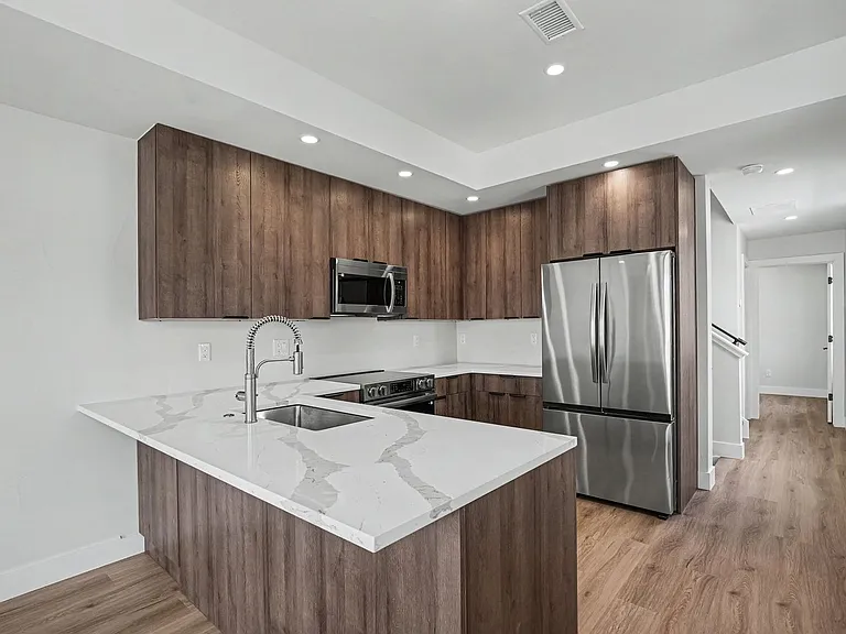 1370 Lowell Blvd — Photo 6
