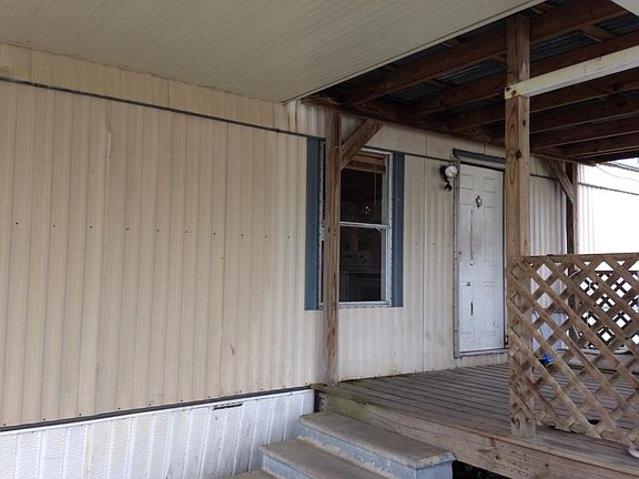 3rd image of 1720 Highway 182 E