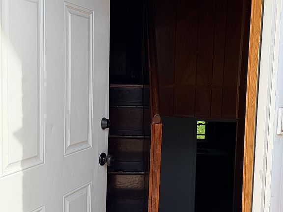 2nd image of 10505 Chapman Hwy APT 1