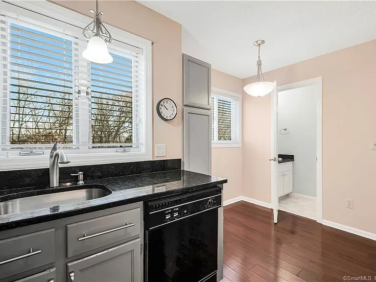59 Westwood Ave #1 — Photo 2