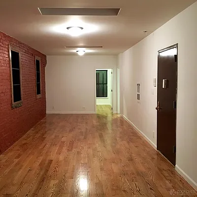 Rented by Oxford Property Group | media 29