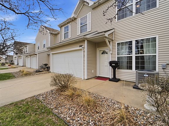 2nd image of 3910 NE Raintree Ln