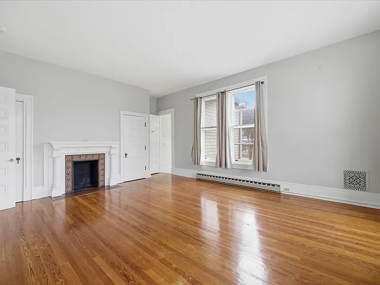 825 Delaware Ave — Photo 19