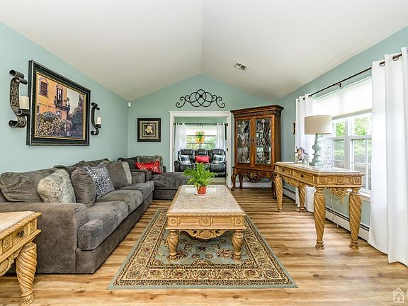 4th image of 2362 W Ashfield Ct