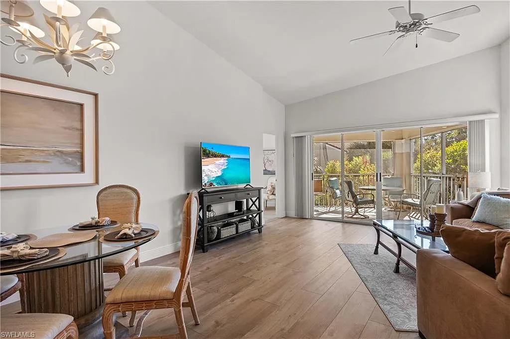 2 bed, 2.0 bath, 1450 sqft, $9,500 — Photo 3