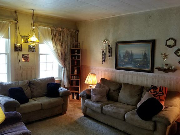 3rd image of 3745 N New England Ave