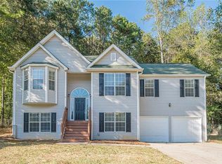 554 Victorian Cir, Dallas, GA 30157