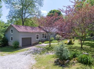 21033 State Line Rd, Sulphur Springs, AR 72768