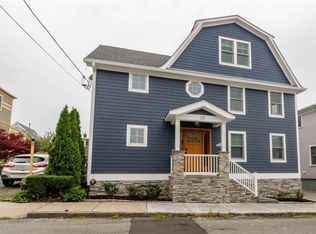 25 Dearborn St, Newport, RI 02840
