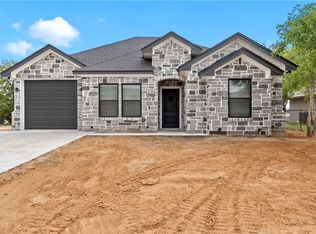 410 Little Ave, Mcgregor, TX 76657