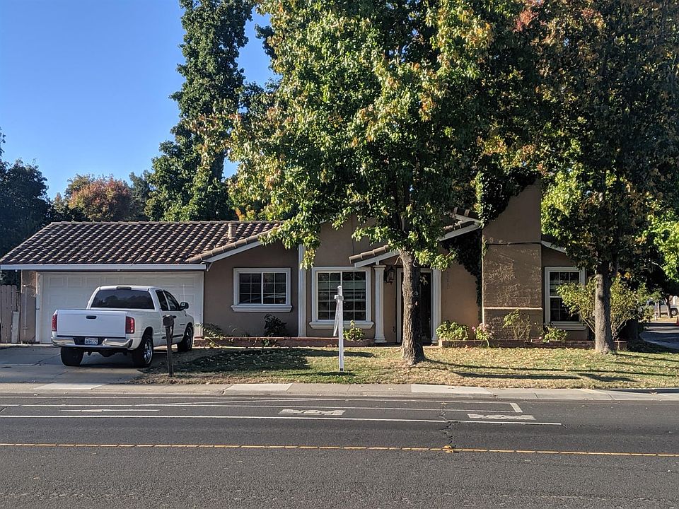 1st image of 2833 Azevedo Dr