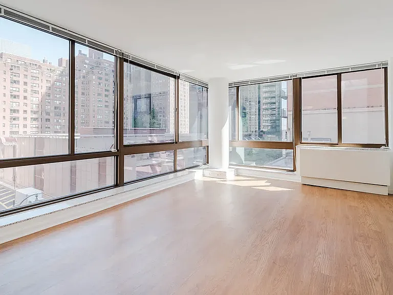 300 E 39th St #15C — Photo 13