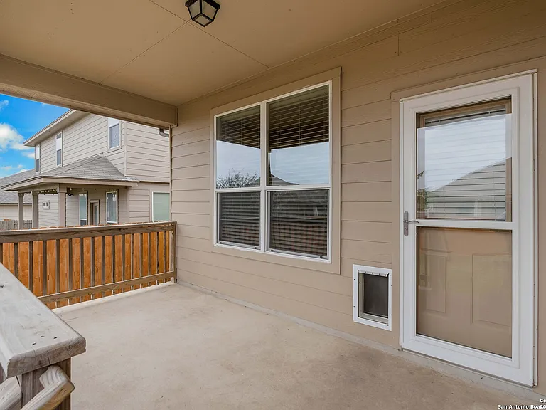 428 Kings Way — Photo 23