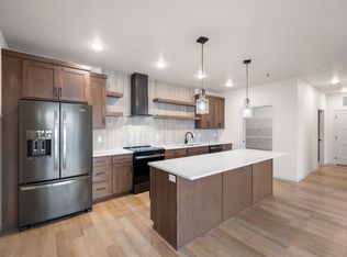 300 Main Ave #612, Fargo, ND 58102