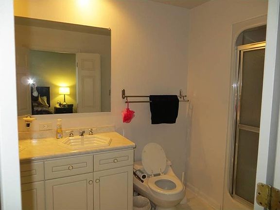 4th image of 48415 Surfside Dr