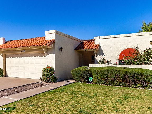 4th image of 942 E LAGUNA Drive