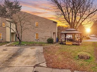 5383 Palmyra Ct, Virginia Beach, VA 23462