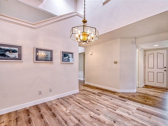 3rd image of 205 Santa Rosa Ct