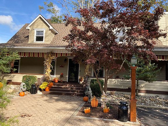 2nd image of 1259 Coulter St