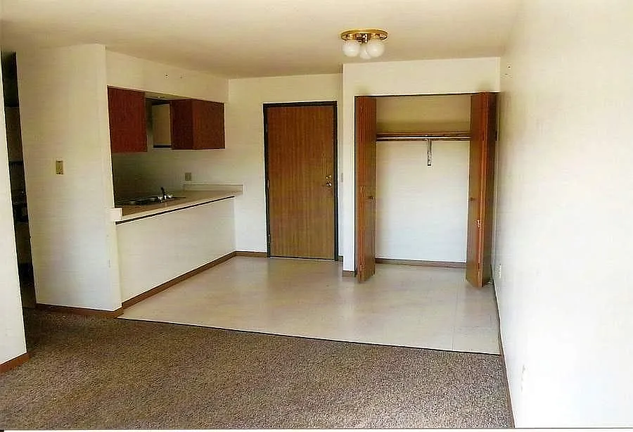 2 bed, $775 — Photo 2