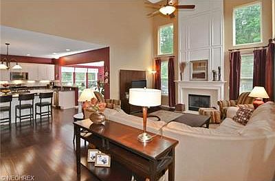 5th image of 2812 Saddle Creek Dr