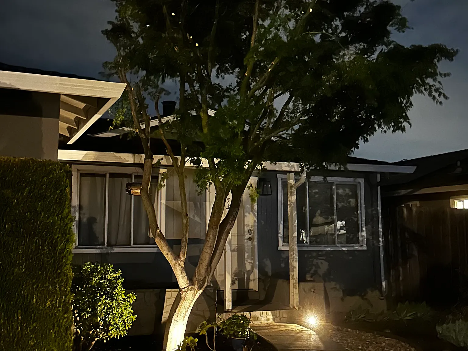 453 Coakley Dr — Photo 1