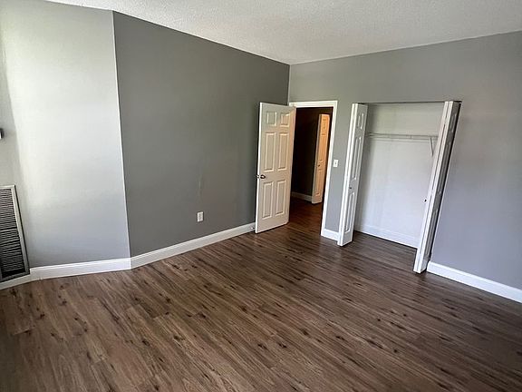 5th image of 122 Chestnut St APT 107