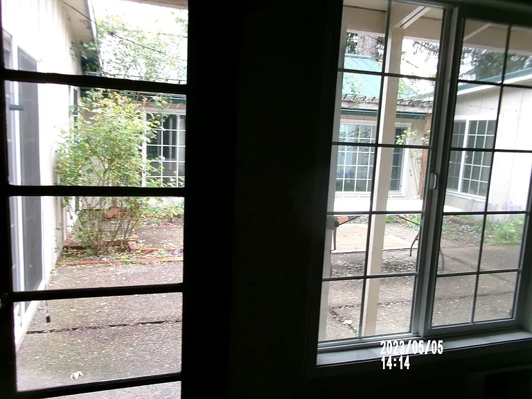 2951 NW Hayes Ave — Photo 5