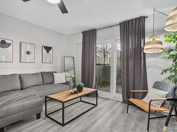 4th image of 516 Splitlog Ave #29