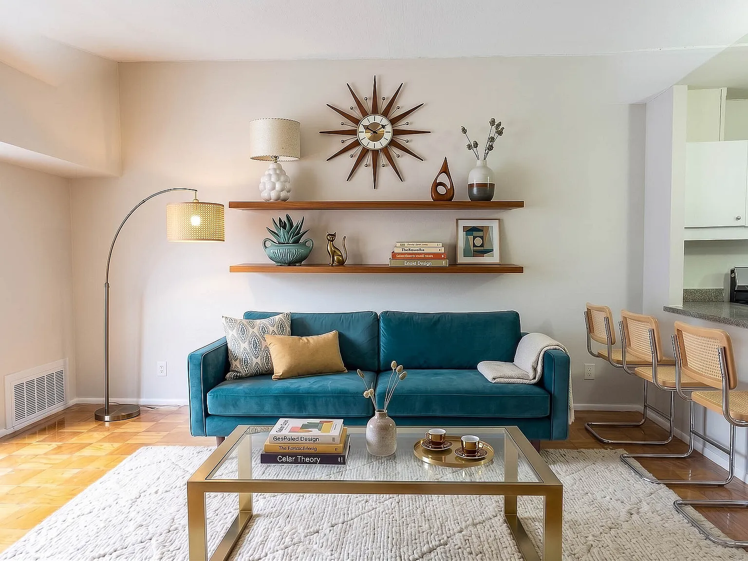 Radcliff House — Photo 2