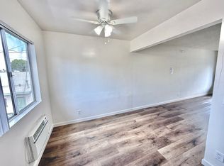 13645 Runnymede St APT 7, Van Nuys, CA 91405