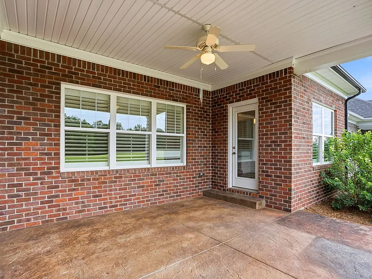 2035 Prestwick Pl — Photo 8
