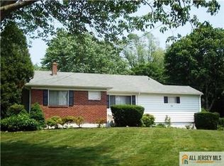 10 Landsdowne Rd, East Brunswick, NJ 08816