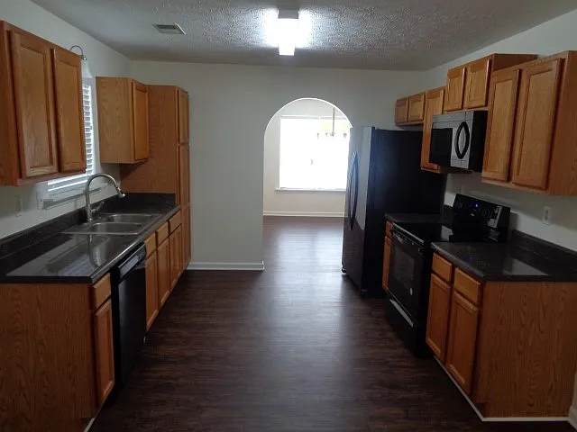 4379 Ashlyn Rebecca Dr SW — Photo 4