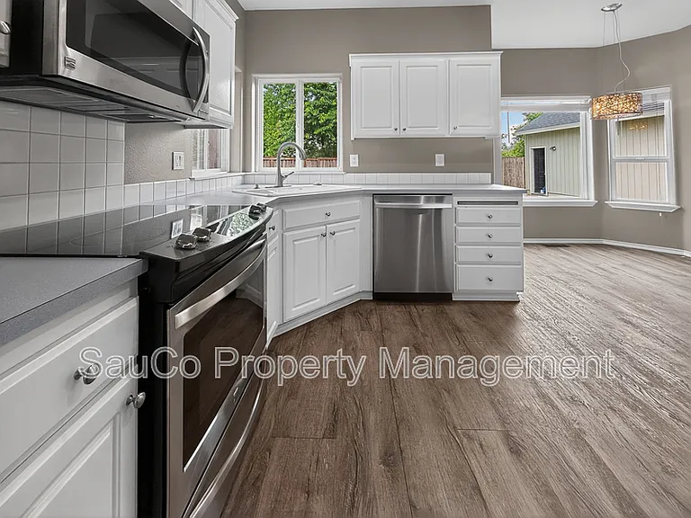 34333 E Columbia Ave — Photo 8