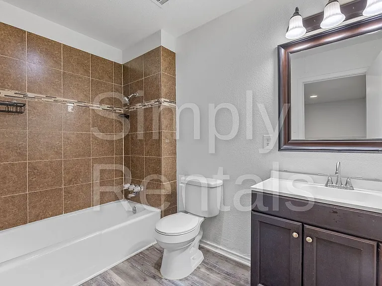 705 Plano St — Photo 25